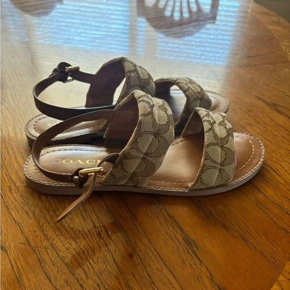 Coach Sandals - Picture 4 of 4